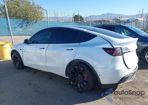 2022 Tesla Model Y Performance Dual Motor All-Wheel Drive from USA, damaged, VIN 7SAYGDEFXNF484838